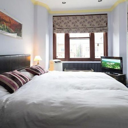 Stunning Three Bed In West Hampstead Apartment Лондон Екстериор снимка